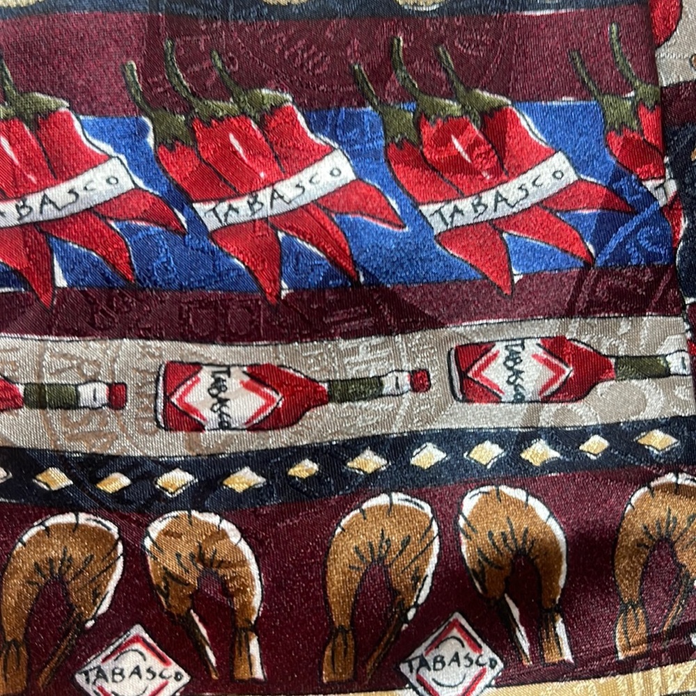 NWT NEW VINTAGE TABASCO NECK TIE LOBSTER SHRIMP & CLAMS BURGUNDY MADE IN USA